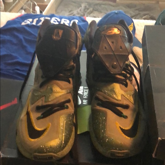 Men’s Nike Lebron XIII AS Sneakers - Picture 2 of 5